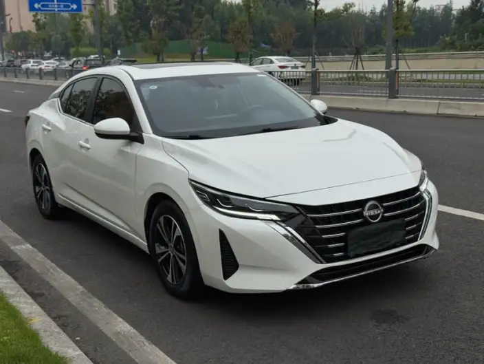 Nissan Sylphy 2023 Model 1.6L CVT Yuexiang Edition – фото 3