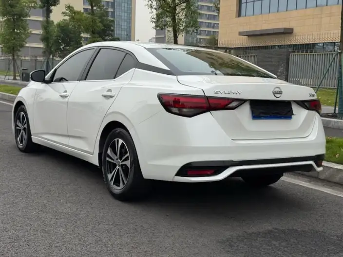 Nissan Sylphy 2023 Model 1.6L CVT Yuexiang Edition – фото 5
