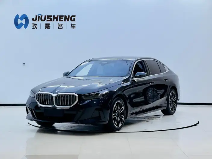 BMW 5 Series 2026 Model 530Li Leading Model M Sports Set