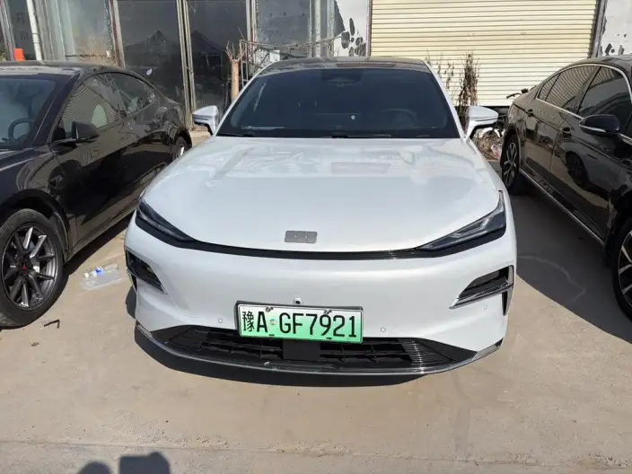 Geely Galaxy E8 PHEV 2025 Model 130km EM-i Ultimate Edition