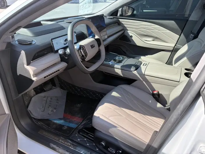 Geely Galaxy E8 PHEV 2025 Model 130km EM-i Ultimate Edition – фото 8