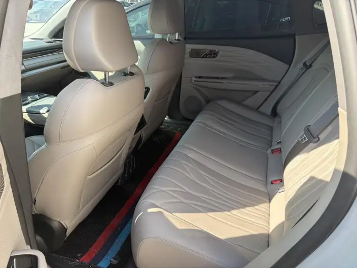 Geely Galaxy E8 PHEV 2025 Model 130km EM-i Ultimate Edition – фото 9