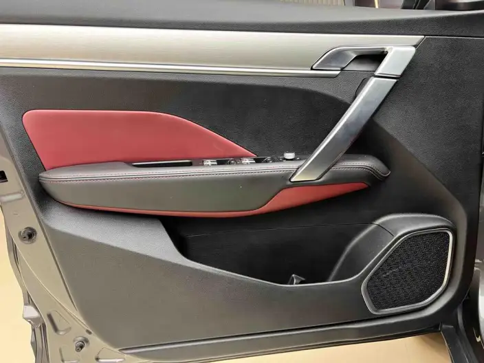 Geely Binyue 2021 Model 240T DCT Platinum edition – фото 8