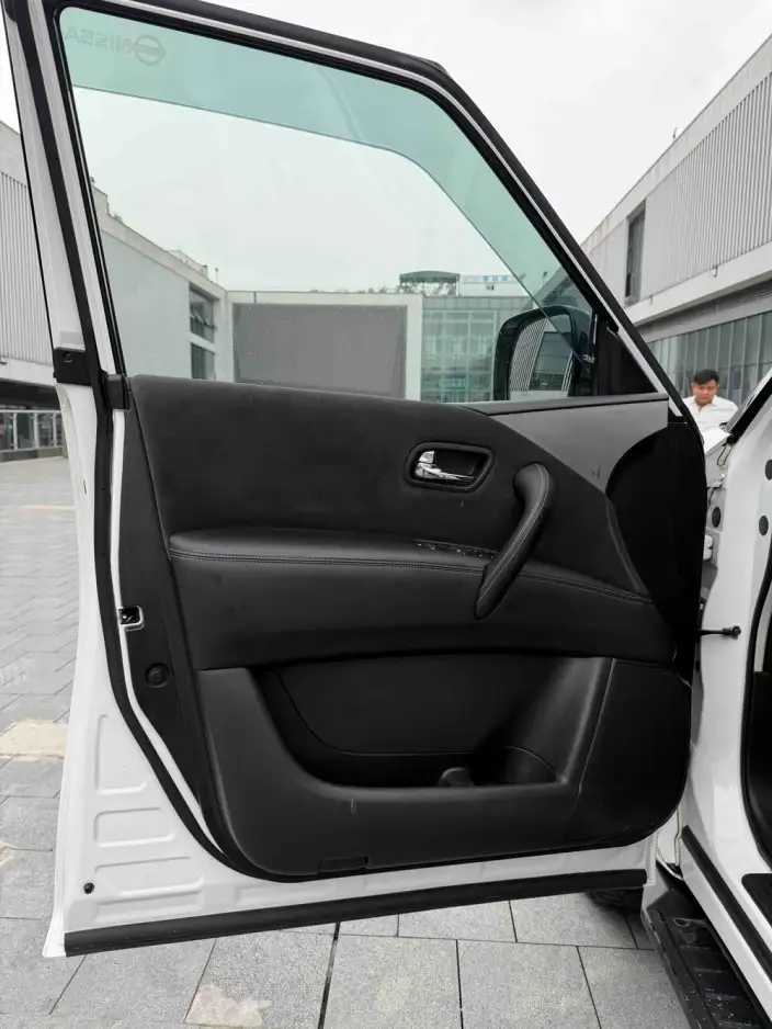 Nissan Patrol 2020 Model 4.0L Automatic 4WD 7 seat Parallel Imported – фото 10