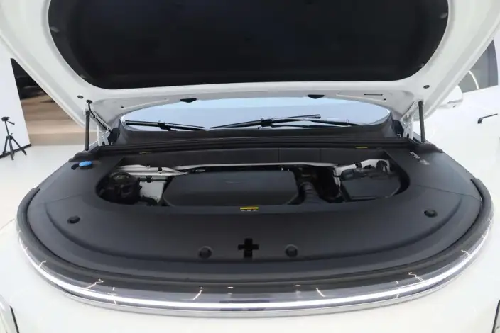 Li Auto L6 2024 Model Pro Edition – фото 9
