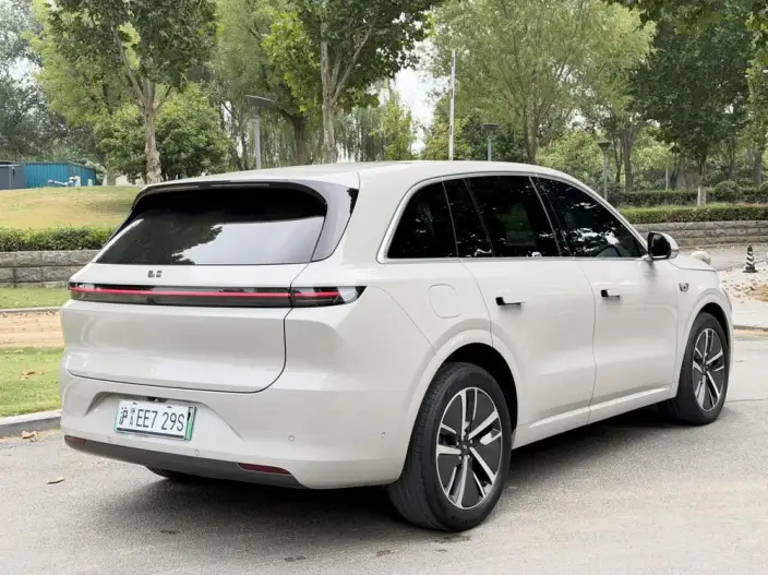 Li Auto L6 2024 Model Pro Edition – фото 6