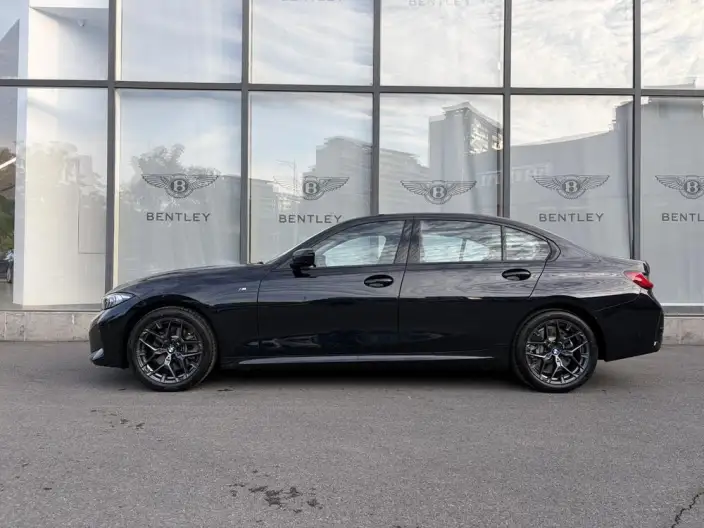 BMW 3 Series 2026 Model 330Li M Sports Night Set