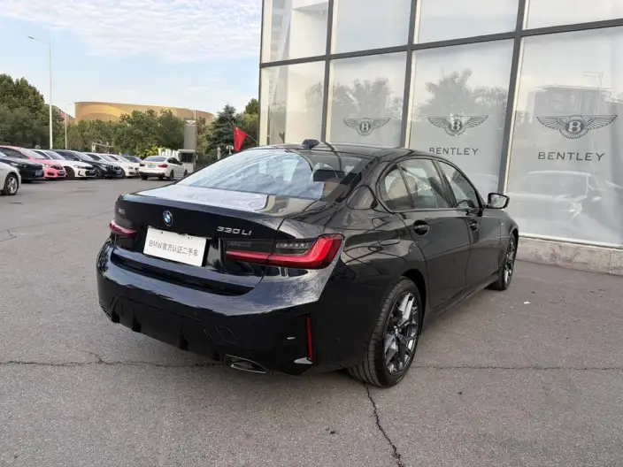 BMW 3 Series 2026 Model 330Li M Sports Night Set – фото 5