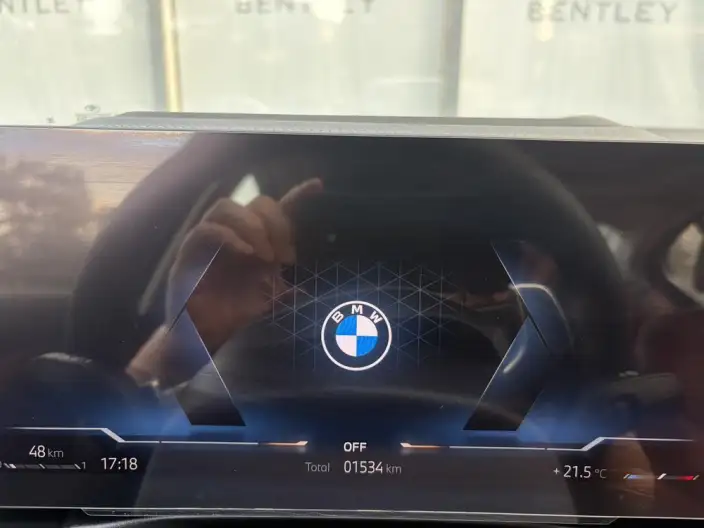 BMW 3 Series 2026 Model 330Li M Sports Night Set – фото 8