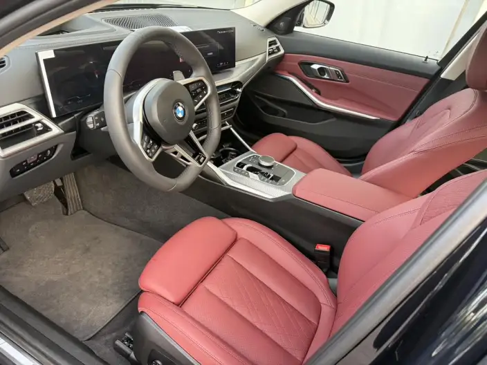 BMW 3 Series 2026 Model 330Li M Sports Night Set – фото 10