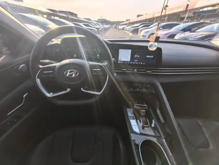 Hyundai Ioniq 2021 Model 1.5L CVT TOP Ultimate Edition – фото 8