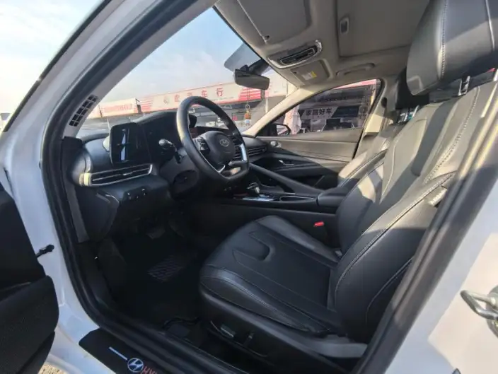 Hyundai Ioniq 2021 Model 1.5L CVT TOP Ultimate Edition – фото 9