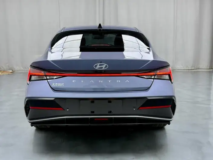 Hyundai Ioniq 2023 Model 1.5L CVT LUX Premium Edition – фото 5
