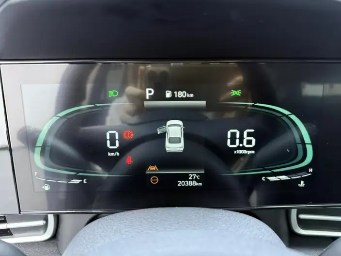 Hyundai Ioniq 2023 Model 1.5L CVT LUX Premium Edition – фото 9