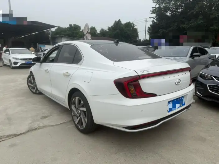 Hyundai Mistra 2021 Model 1.8L MPi CVT Elite Edition GLX
