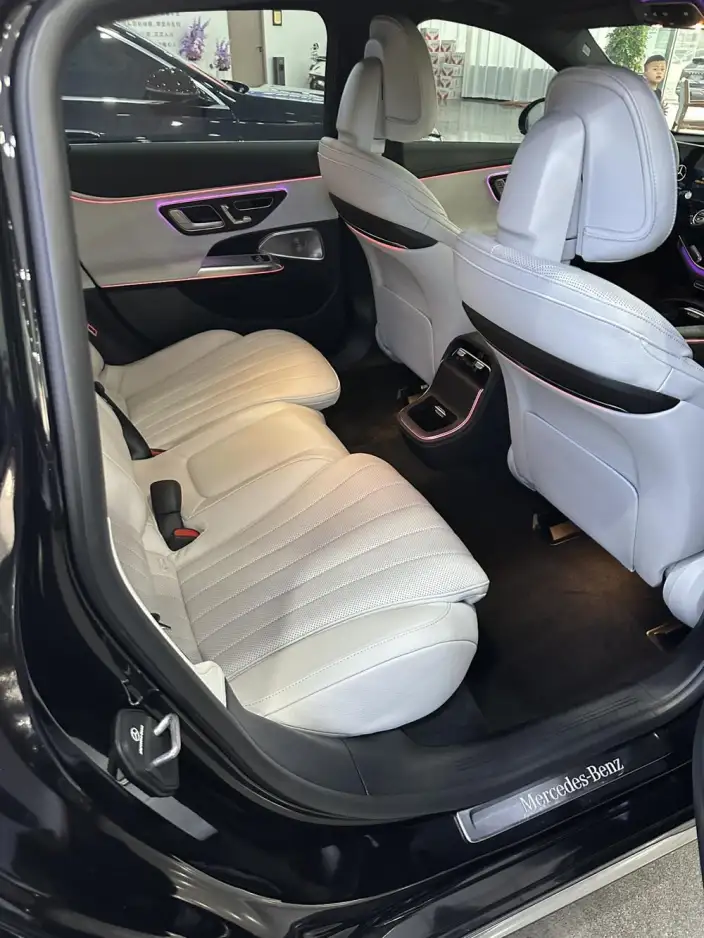 Mercedes-Benz E-Class 2025 Model E 300 L Luxury Model sedan – фото 5