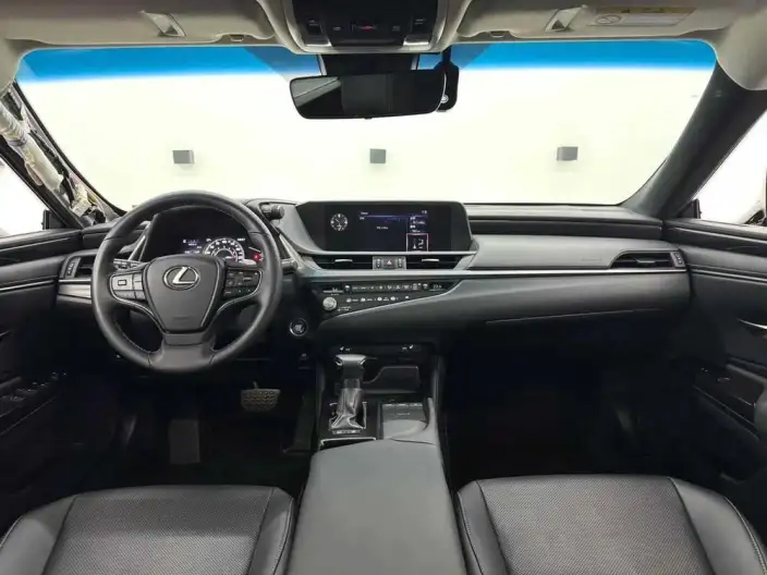 Lexus ES 2020 Model 200 Superior Edition China VI – фото 6