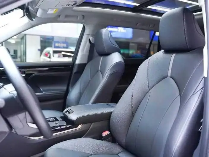 Toyota Highlander 2022 Model Hybrid 2.5L 4WD Knight Edition 7 seat – фото 8