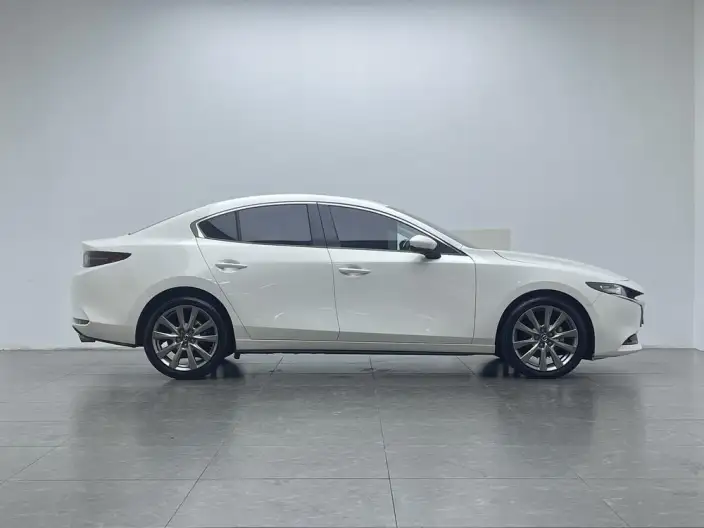 Mazda3 Axela 2023 Model 2.0L Automatic Zhi Ya Edition – фото 8
