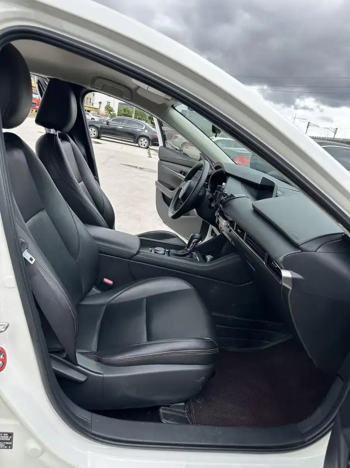 Mazda3 Axela 2023 Model 2.0L Automatic Zhi Engine Edition – фото 10
