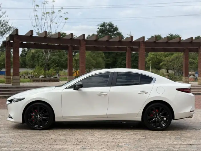 Mazda3 Axela 2023 Model 2.0L Automatic Zhi Zhen Edition