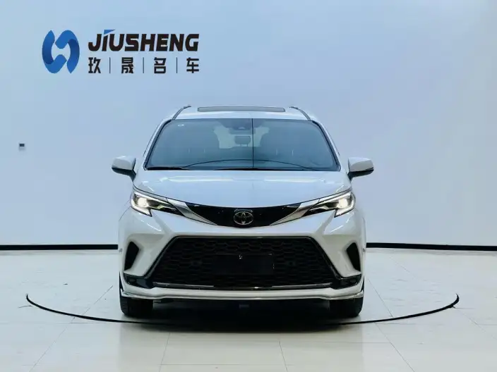 Granvia 2024 Model Intelligent Hybrid 2.5L 2WD Deluxe Edition