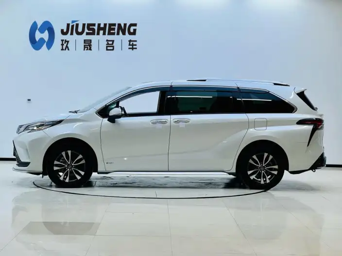 Granvia 2024 Model Intelligent Hybrid 2.5L 2WD Deluxe Edition