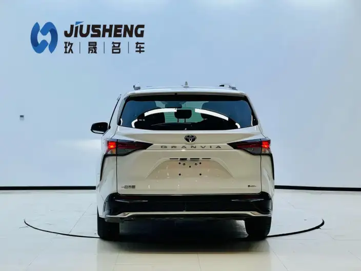 Granvia 2024 Model Intelligent Hybrid 2.5L 2WD Deluxe Edition – фото 5