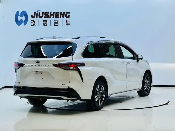 Granvia 2024 Model Intelligent Hybrid 2.5L 2WD Deluxe Edition – фото 6