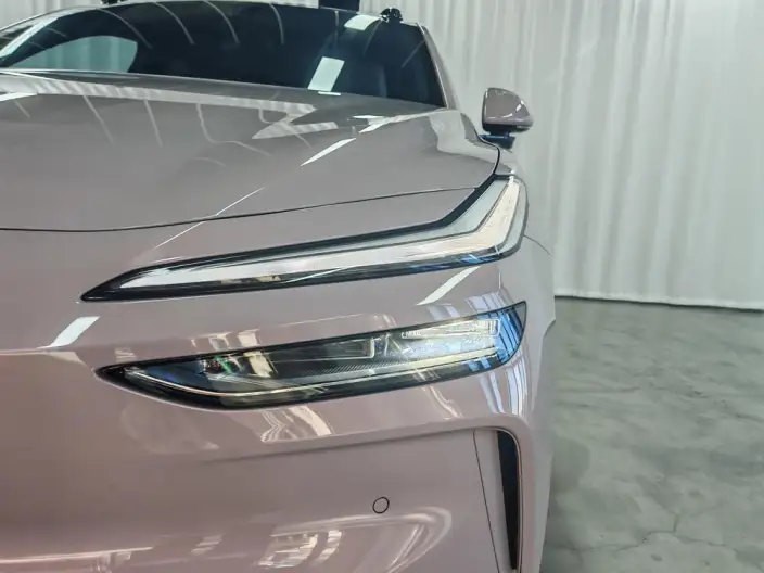Onvo L60 2025 Model 530km Violet Limited Edition – фото 8