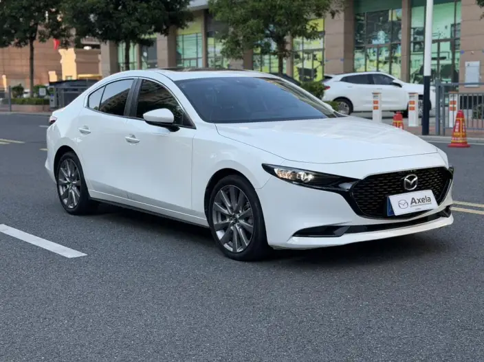 Mazda3 Axela 2020 Model 2.0L Automatic Zhi Ya Edition