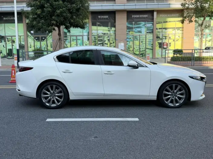 Mazda3 Axela 2020 Model 2.0L Automatic Zhi Ya Edition – фото 8