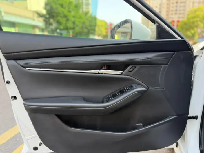 Mazda3 Axela 2020 Model 2.0L Automatic Zhi Ya Edition – фото 9