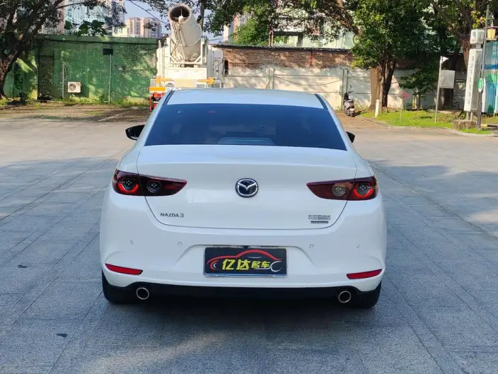 Mazda3 Axela 2020 Model 2.0L Automatic Zhi Ya Edition – фото 6