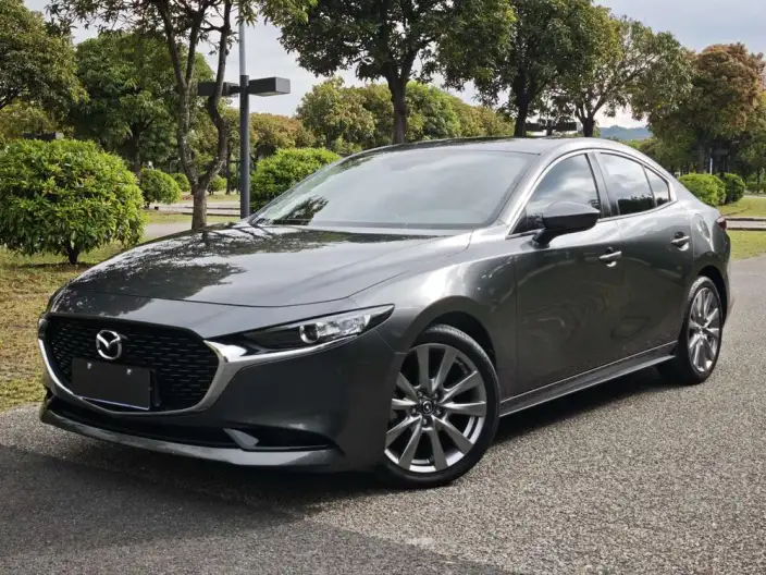 Mazda3 Axela 2022 Model 2.0L Automatic Zhi Ya Edition