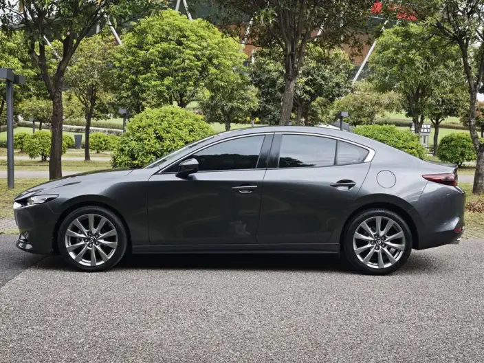 Mazda3 Axela 2022 Model 2.0L Automatic Zhi Ya Edition
