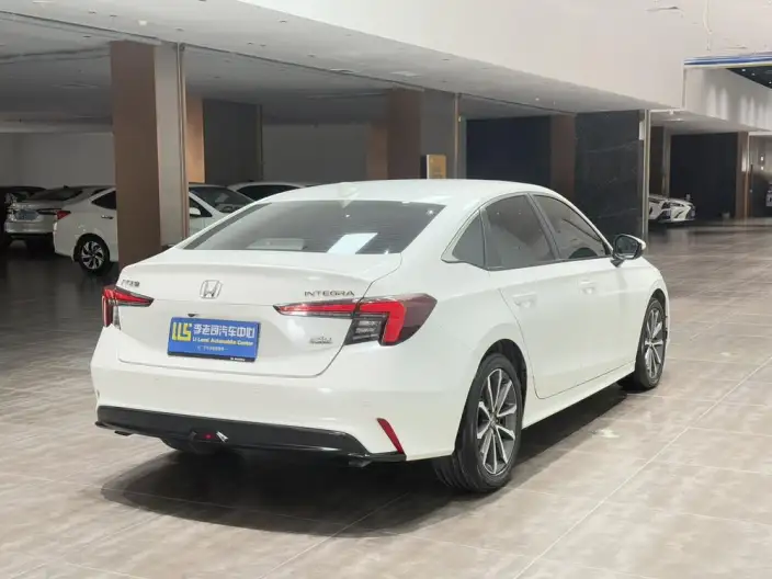 Model Ge 2023 Model 240TURBO CVT Deluxe Edition – фото 7