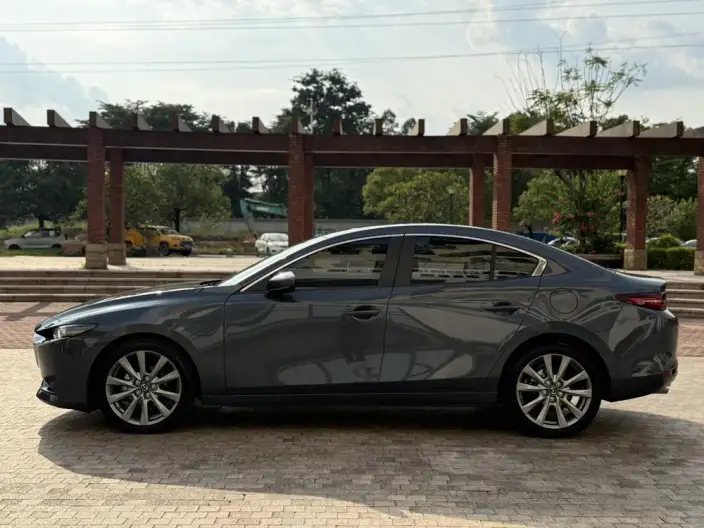Mazda3 Axela 2023 Model 2.0L Automatic Zhi Zhen Edition