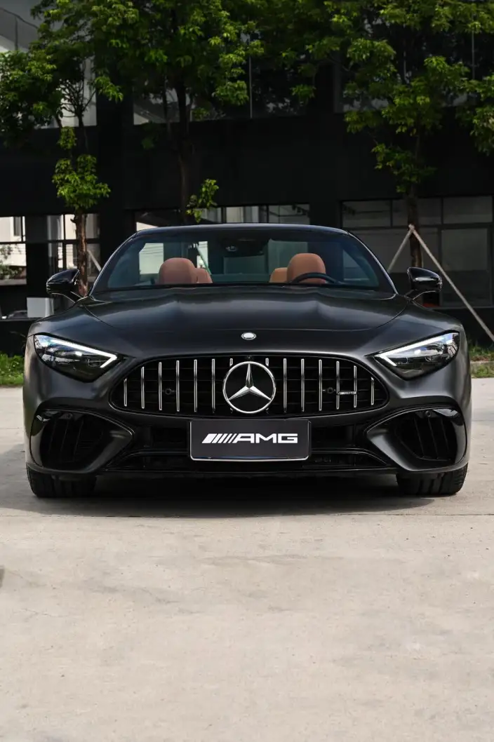 Mercedes-Benz SL-Class AMG 2024 Model AMG SL 63 4MATIC+ – фото 7