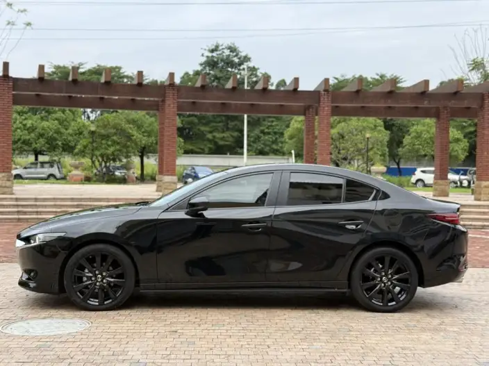 Mazda3 Axela 2023 Model 2.0L Automatic Zhi Zhen Edition