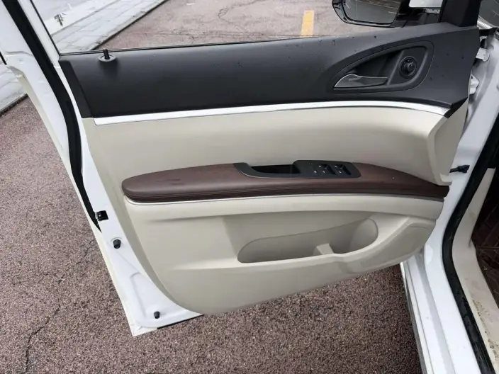 Buick GL8 2023 Model Business class 2.0T Comfort Model – фото 6