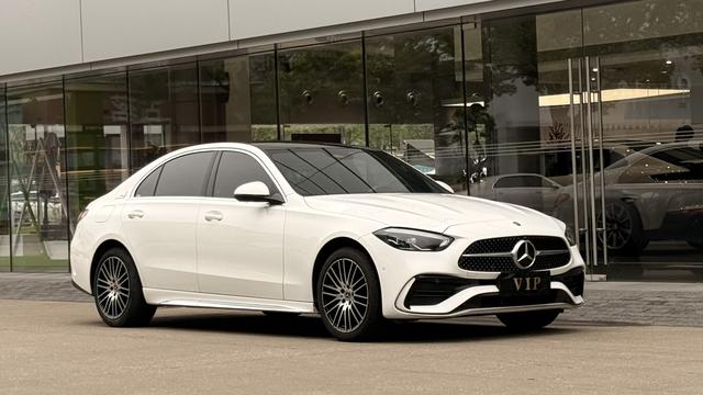 Mercedes-Benz C-Class 2022 Facelift C 260 L Sport – фото 4