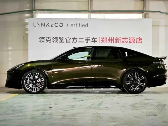 Lynk & Co 10 EM-P 2025 Model 240 4WD Ultra Sports Edition
