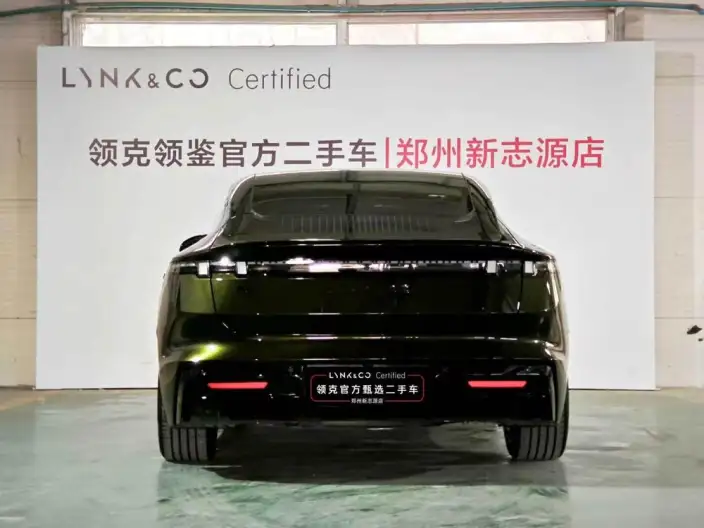 Lynk & Co 10 EM-P 2025 Model 240 4WD Ultra Sports Edition