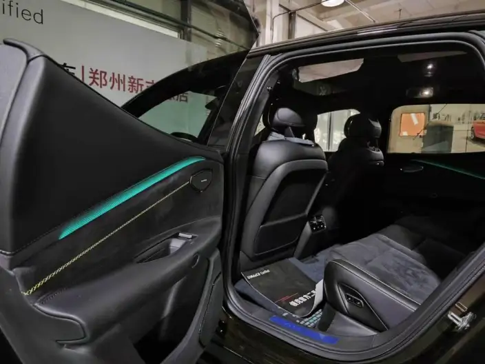 Lynk & Co 10 EM-P 2025 Model 240 4WD Ultra Sports Edition – фото 8