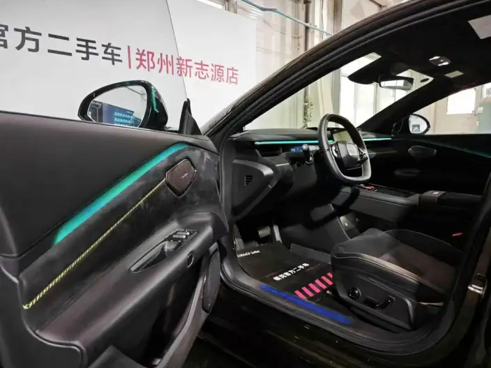 Lynk & Co 10 EM-P 2025 Model 240 4WD Ultra Sports Edition – фото 9