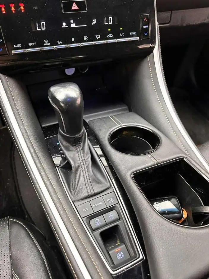 Toyota Avalon 2022 Model 2.5L Deluxe Edition – фото 7