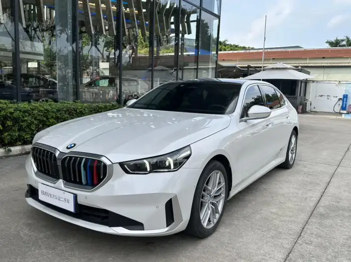 BMW 5 Series 2024 Model 525Li M Sports Set