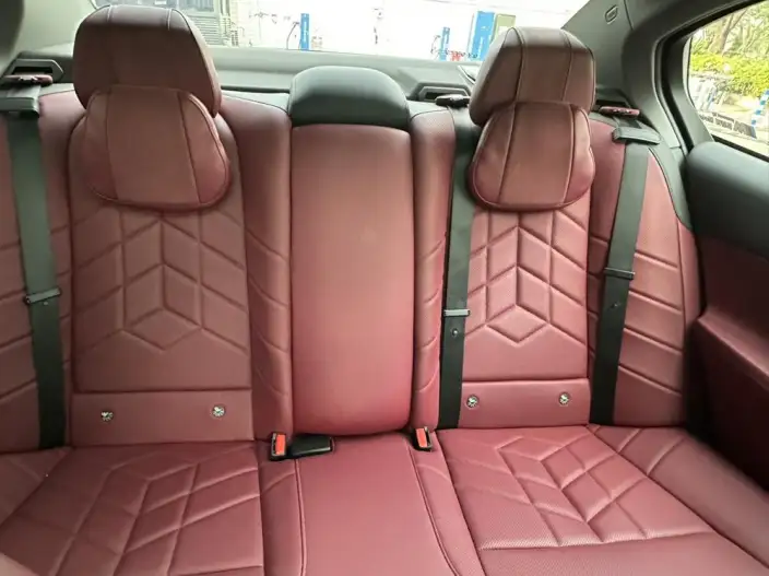 BMW 5 Series 2024 Model 525Li M Sports Set – фото 9