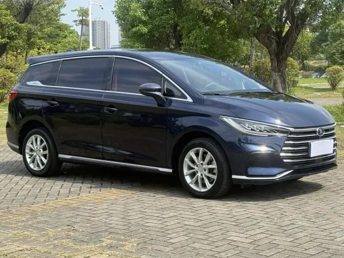 BYD Song MAX 2021 Model L Class Edition 1.5T Manual Luxury Model 7 seat – фото 3